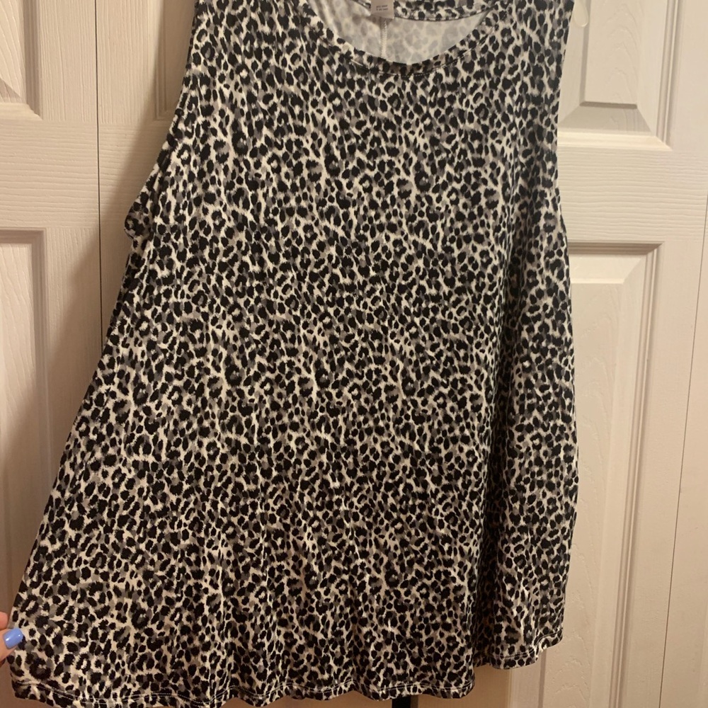 Old navy cheetah print tank top